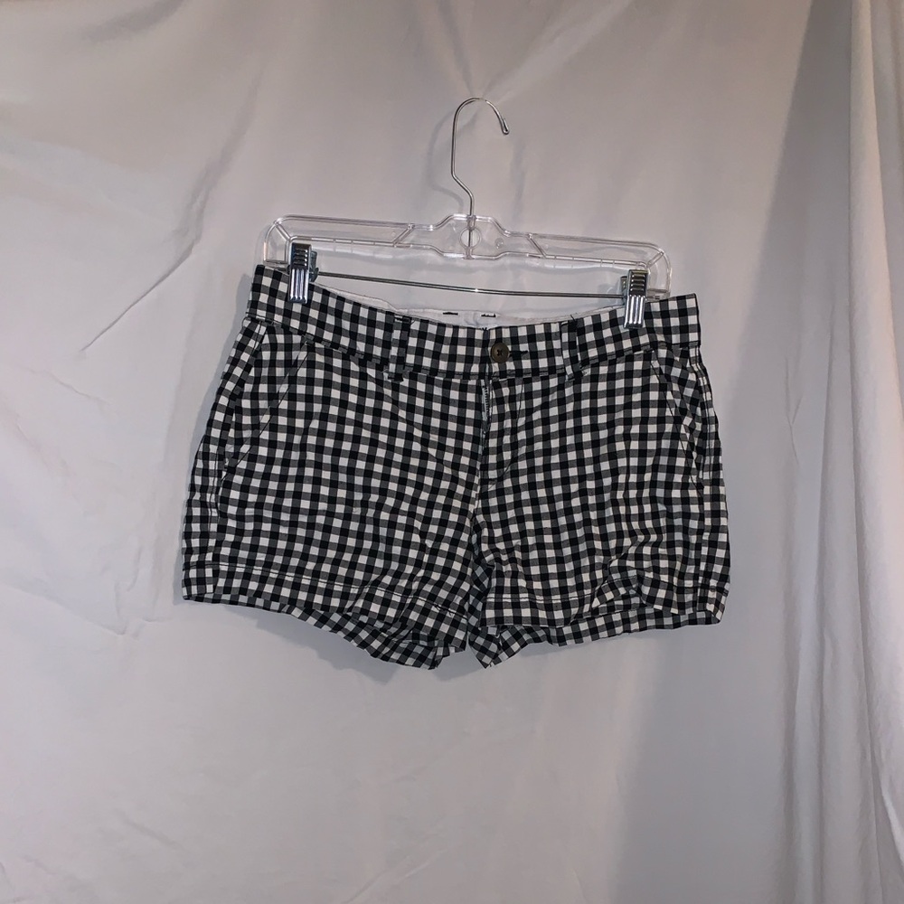 Old Navy Black and White Gingham Women Shorts